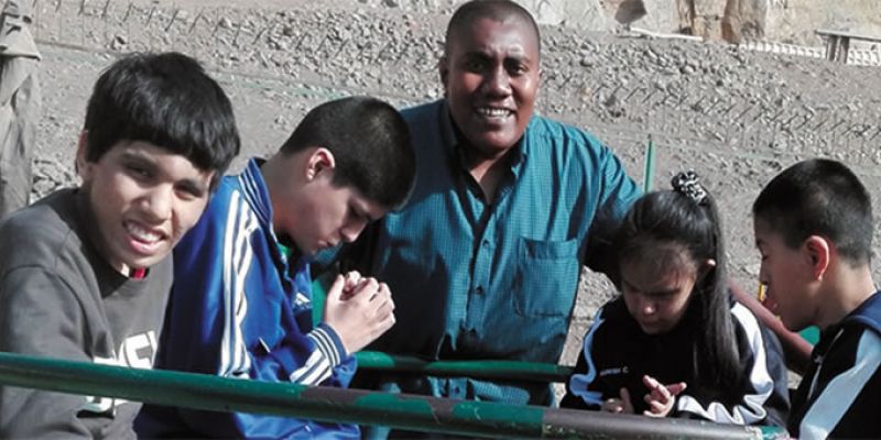 Enjoying recess with my students (L-R: Sabastian, Jose, Mini, Valentina and Juan)